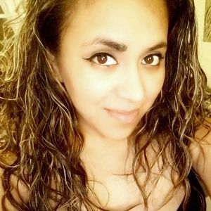 Meet your Posher, Ana c.